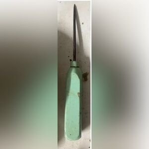 Vintage 7” Mint Green Square Handle Ice Pick Item# 362